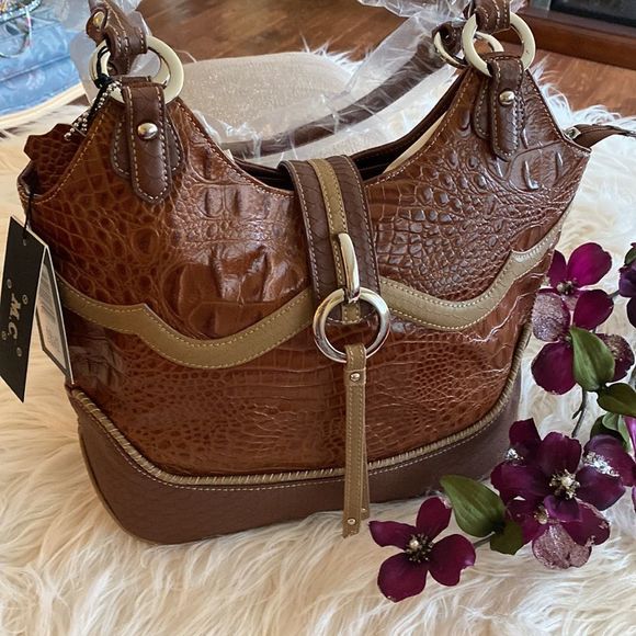 NEW💞MC bag💞genuine embossed leather - Picture 1 of 16